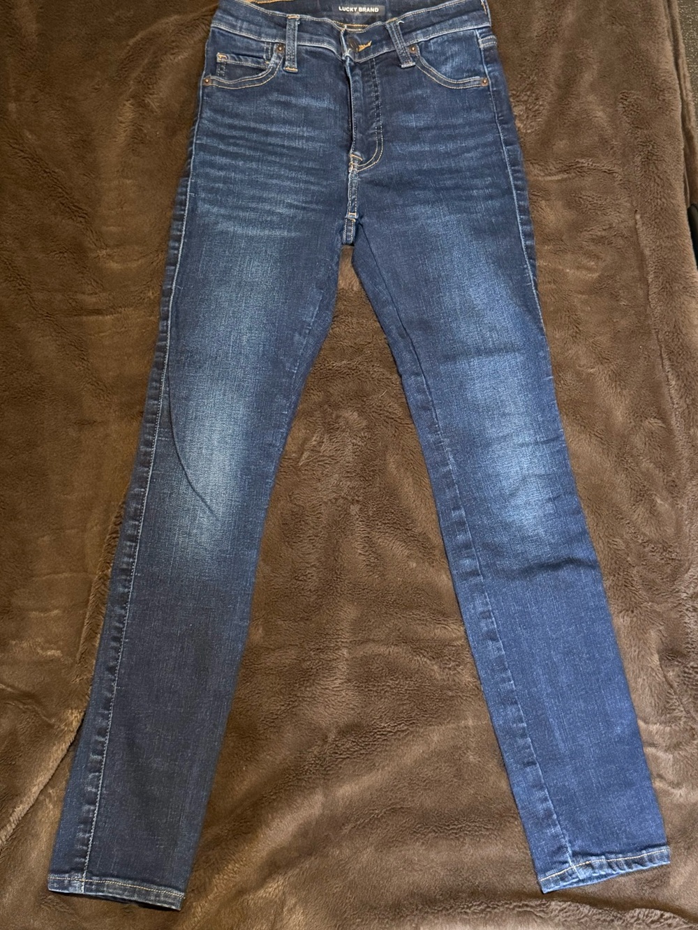 Lucky Brand Women's Medium/Dark Blue Skinny Jeans
